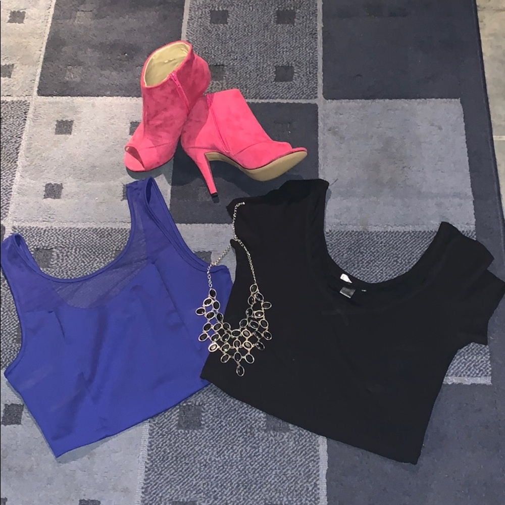 Bundle : BLK & BLU Crop Top + FREE BOUNS ITEM